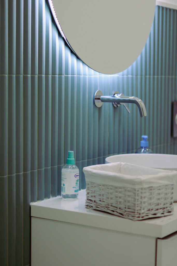 D35735AF-1431-418C-976F-052731B3DD41